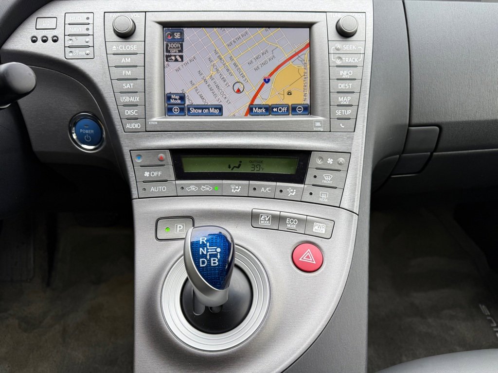 Used 2015 Toyota Prius Five w/ Advanced Technology Package image 20