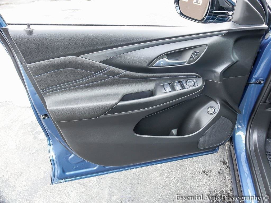 Used 2025 Buick Envista Sport Touring w/ Convenience I Package image 20