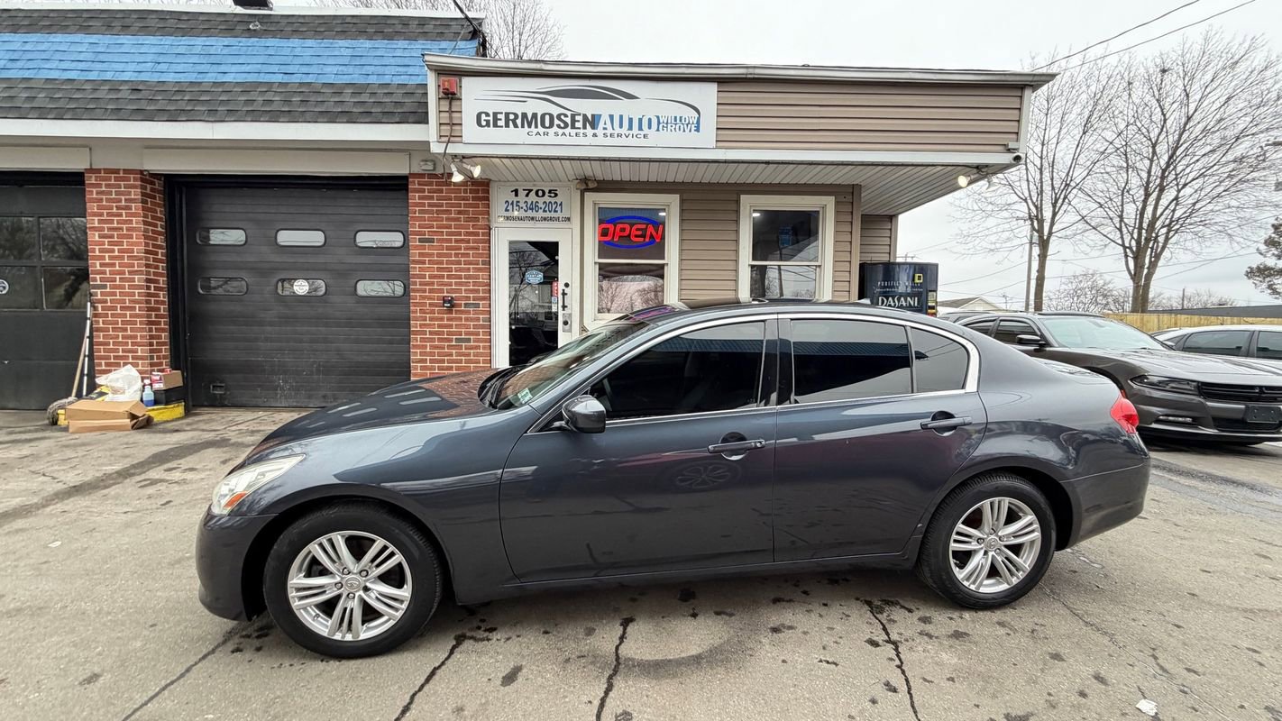 Used 2012 INFINITI G37 x Sedan w/ Premium Pkg image 2