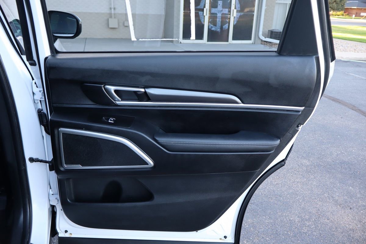 Used 2023 Kia Telluride LX image 27