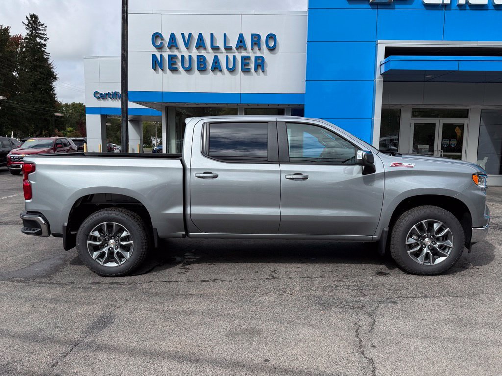 New 2026 Chevrolet Silverado 1500 LT w/ Z71 Off-Road Package AWD/4WD image 4