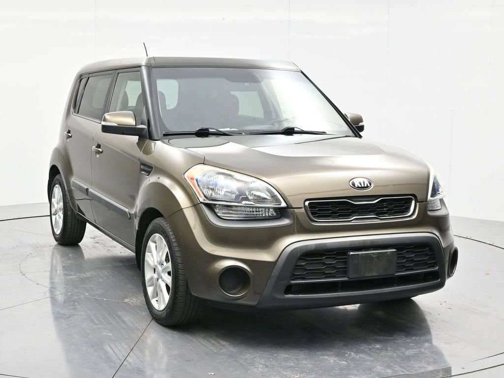 Used 2013 Kia Soul + image 3