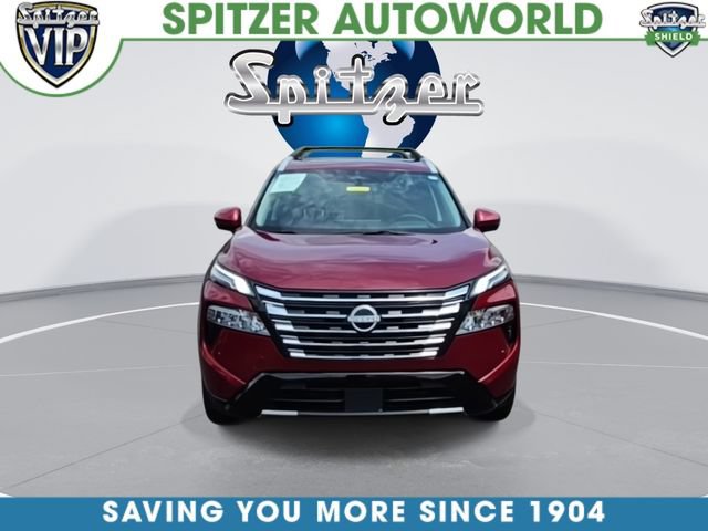 Used 2025 Nissan Rogue Platinum w/ Platinum Premium Package FWD image 3