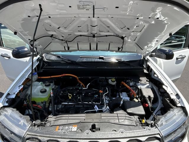 New 2024 Ford Maverick XLT w/ XLT Luxury Package FWD image 25