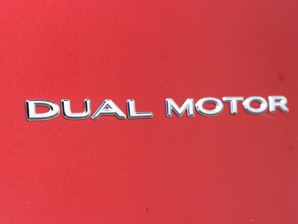 Used 2024 Tesla Model Y Long Range image 38