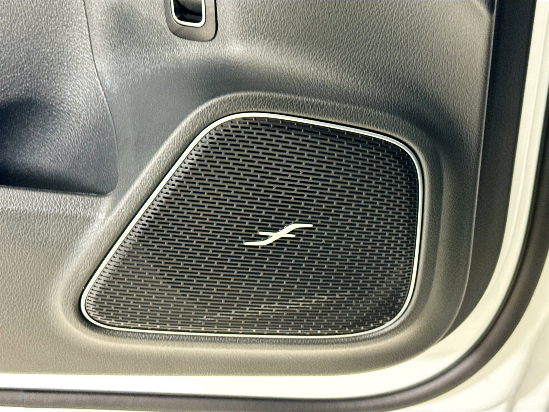 New 2026 Mercedes-Benz GLB 35 AMG 4MATIC image 19