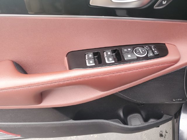 Used 2017 Kia Sorento SX AWD/4WD image 21