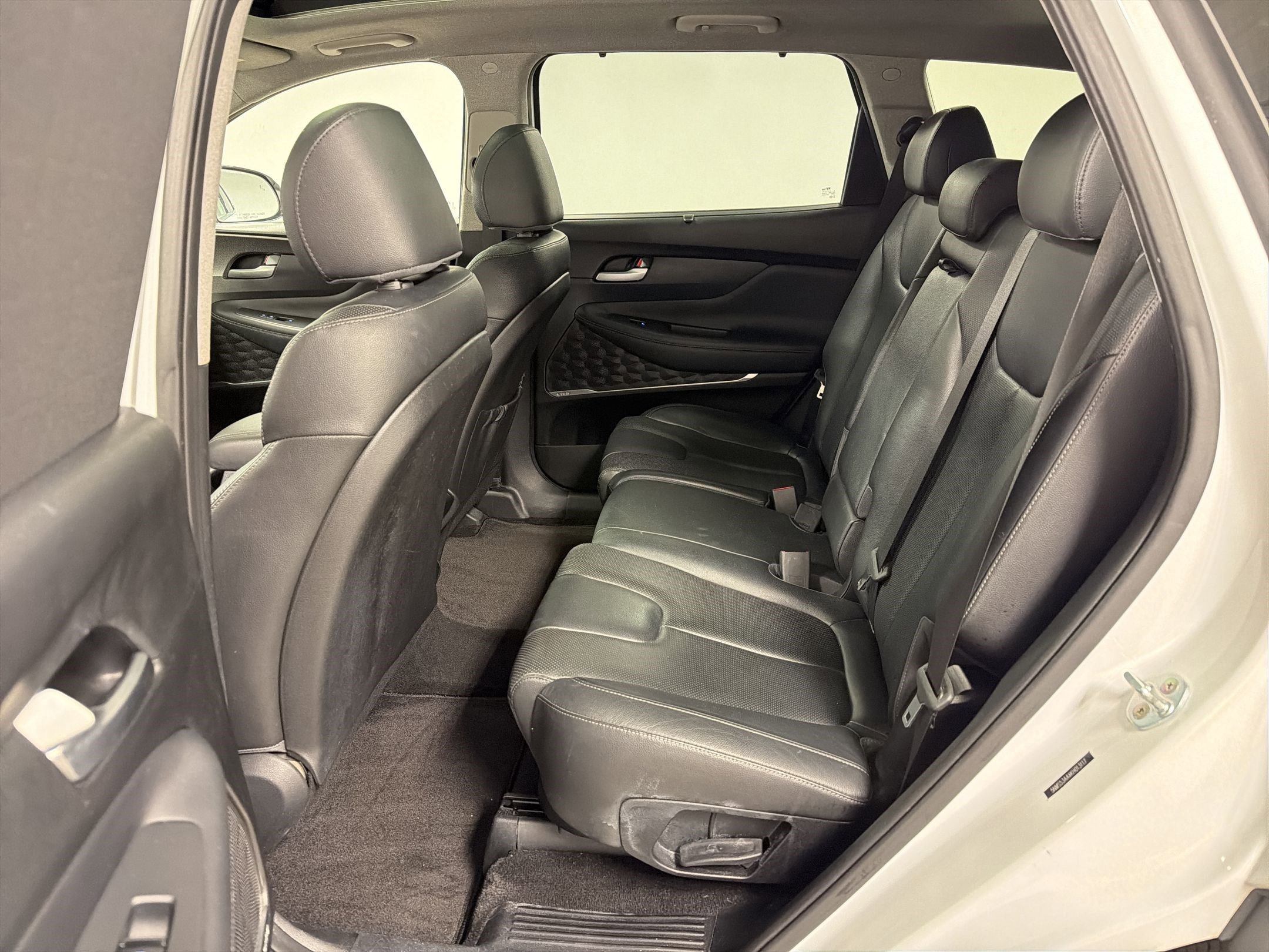 Used 2019 Hyundai Santa Fe Limited image 14