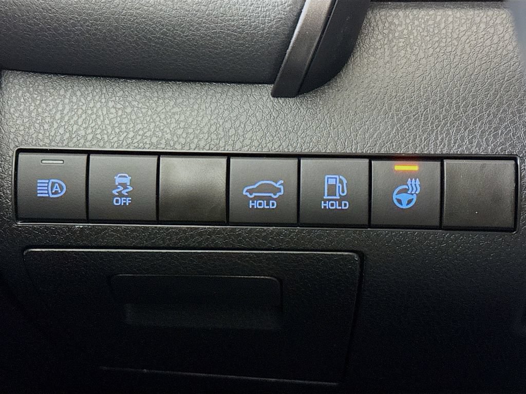 Used 2022 Toyota Camry SE AWD/4WD image 10