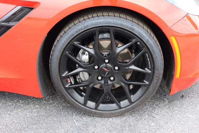 Used 2019 Chevrolet Corvette Stingray Convertible w/ Carbon Flash Badge Package RWD image 11
