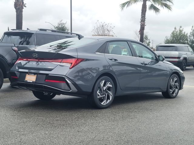 New 2026 Hyundai Elantra Limited image 2