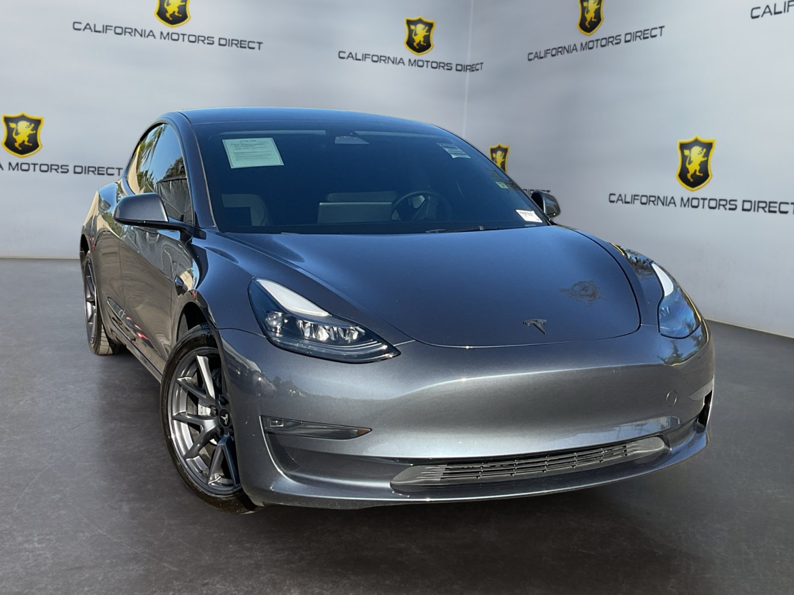 Used 2023 Tesla Model 3 Standard Range RWD image 3