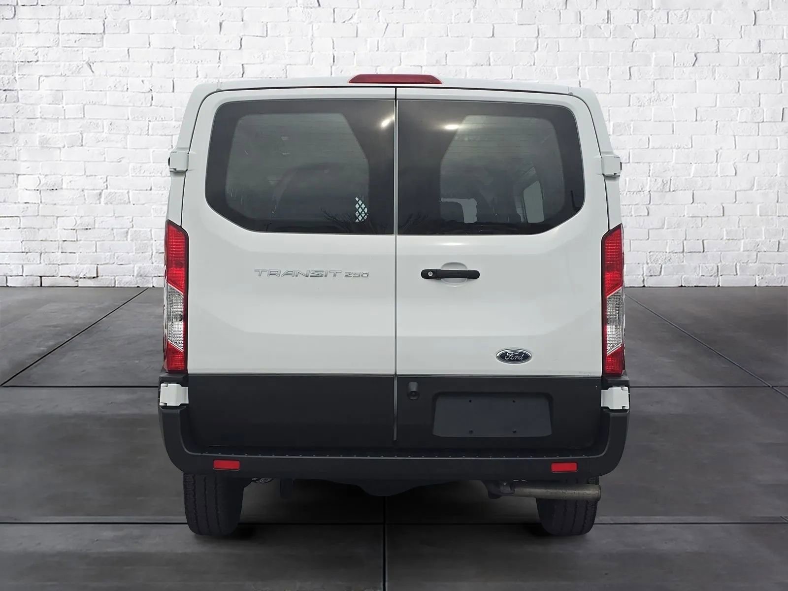 Used 2024 Ford Transit 250 Low Roof w/ Exterior Upgrade Package image 4