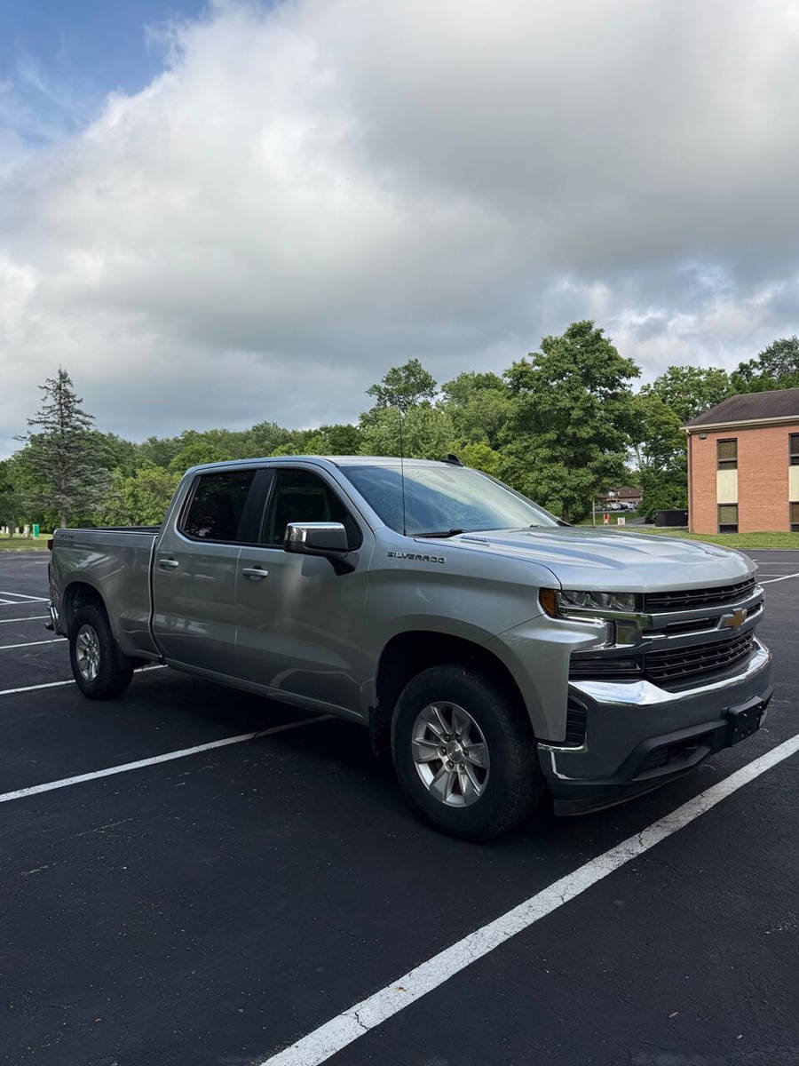Used 2021 Chevrolet Silverado 1500 LT w/ Work Truck Package AWD/4WD image 3