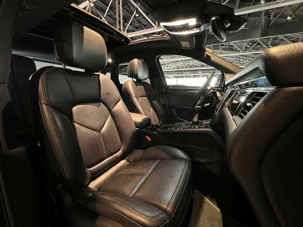 Used 2018 Porsche Macan image 31