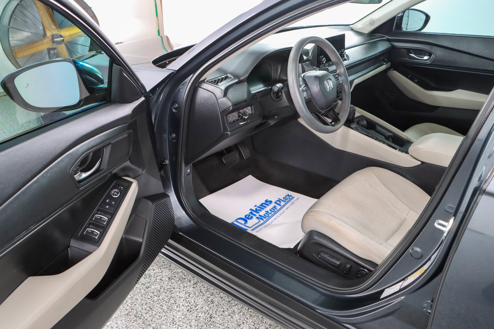 Used 2024 Honda Accord EX image 3