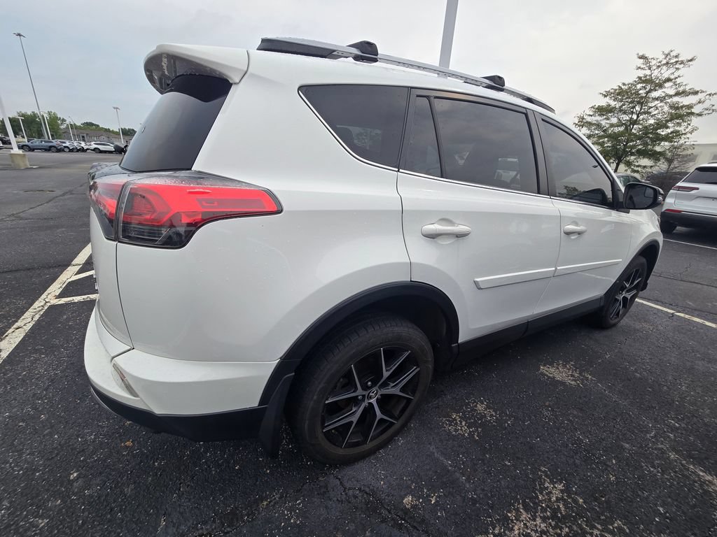 Used 2018 Toyota RAV4 SE w/ Protection Package AWD/4WD image 8