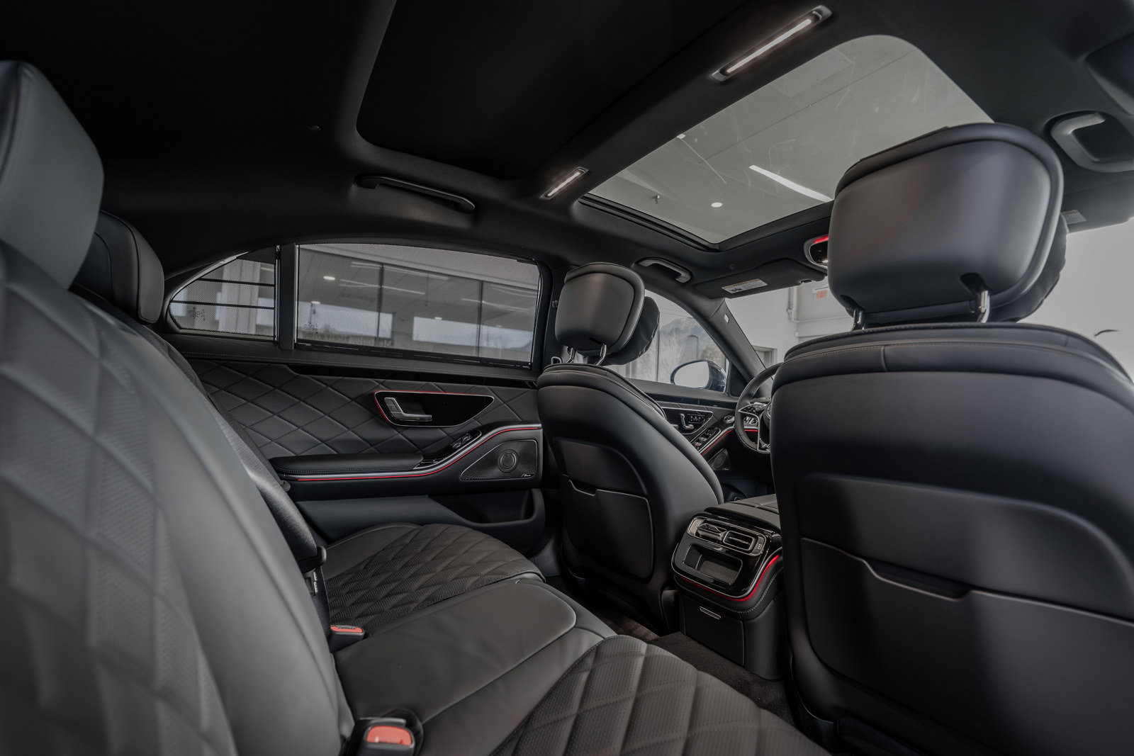 New 2025 Mercedes-Benz S 500 4MATIC image 28