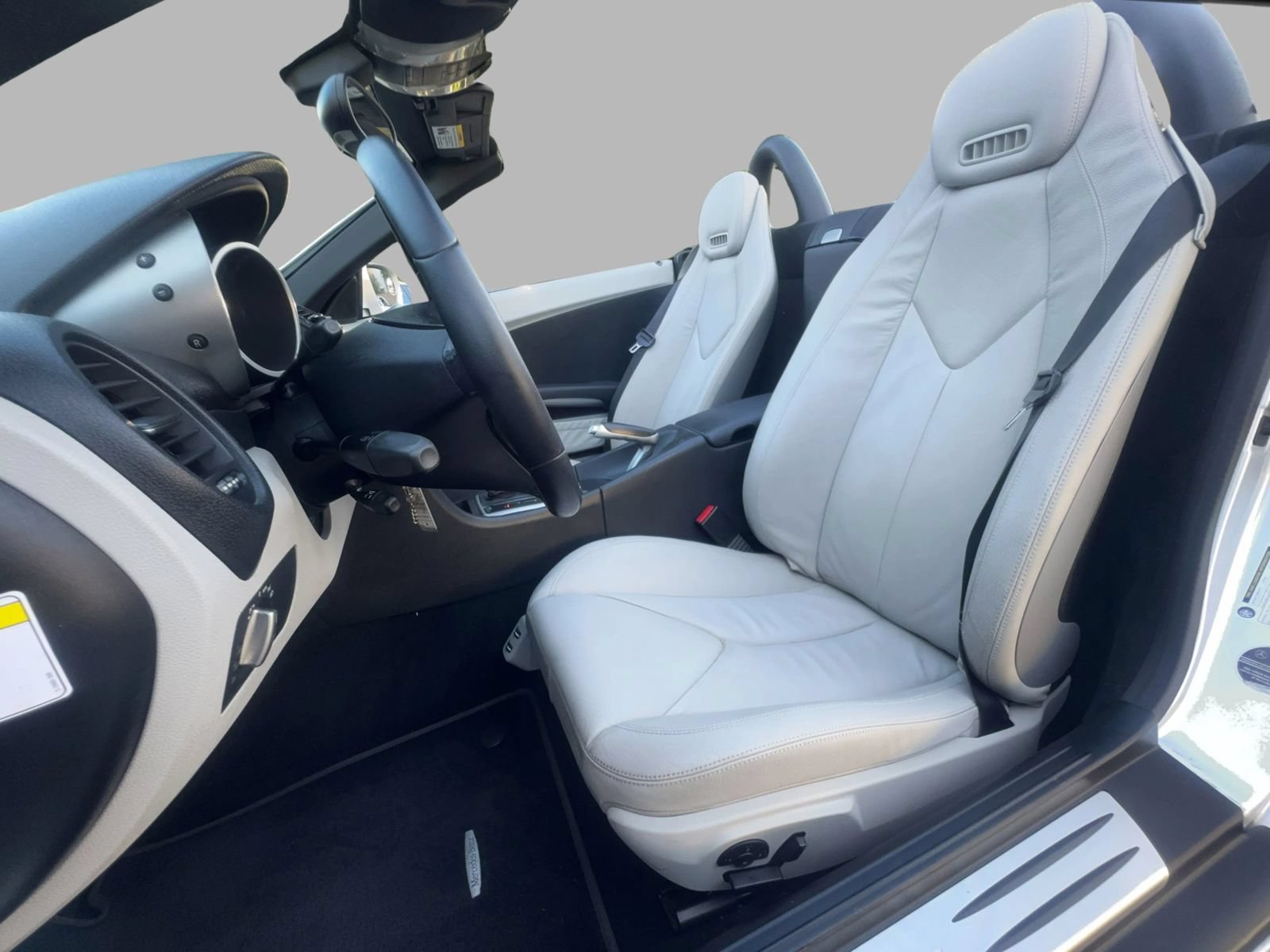 Used 2009 Mercedes-Benz SLK 300 image 37