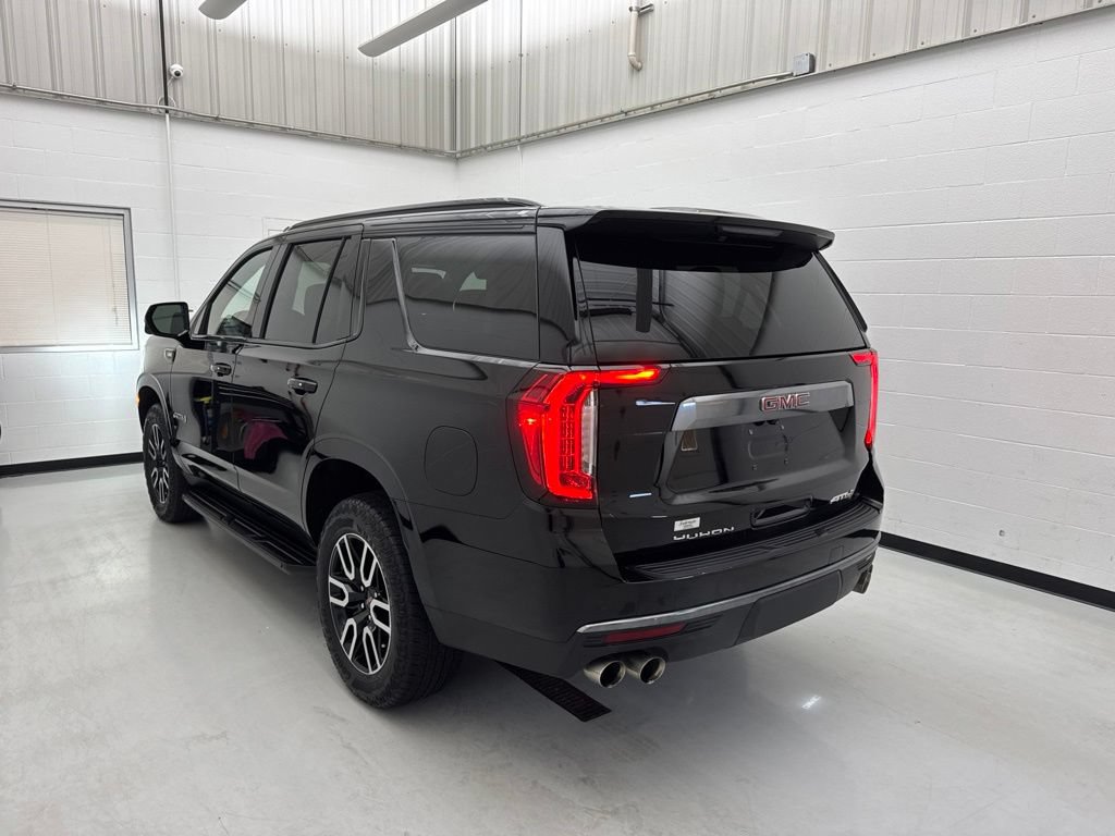 Used 2024 GMC Yukon AT4 w/ Technology Package AWD/4WD image 4