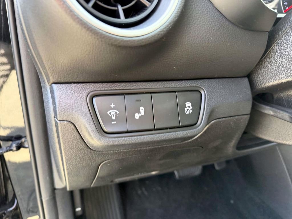 Used 2023 Kia Forte LXS w/ LXS Technology Package image 20