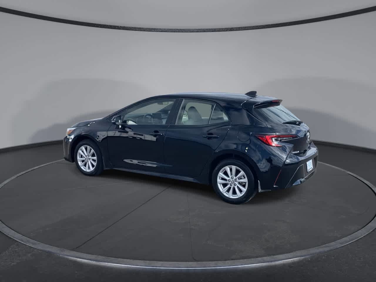 Certified 2024 Toyota Corolla SE w/ SE Package FWD image 6
