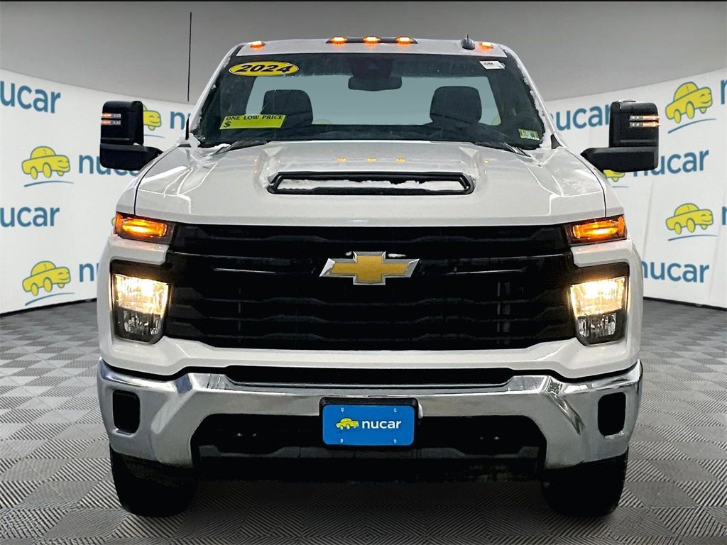 Used 2024 Chevrolet Silverado 3500 W/T w/ WT Safety Package image 2