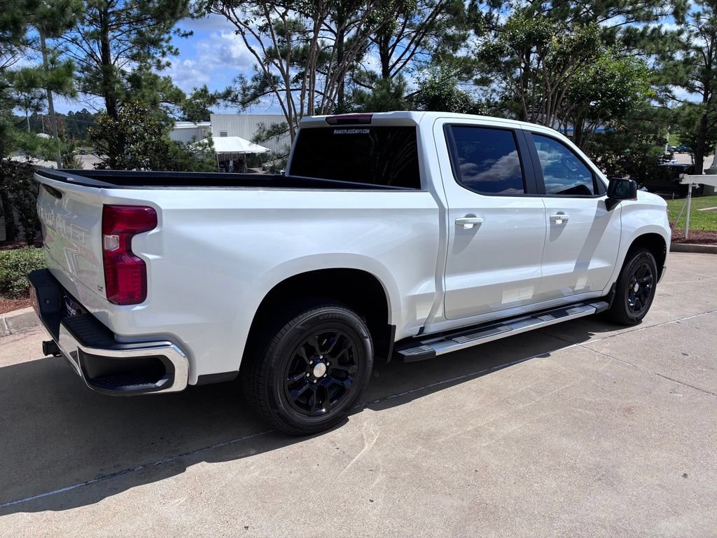 Used 2025 Chevrolet Silverado 1500 LT AWD/4WD image 7