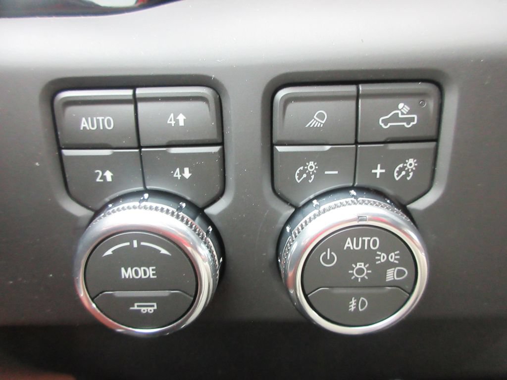 New 2026 GMC Sierra 2500 Denali Ultimate AWD/4WD image 18