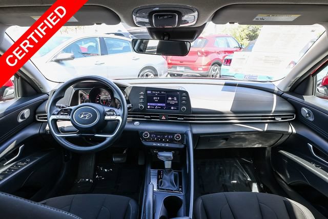 Certified 2022 Hyundai Elantra SEL FWD image 14