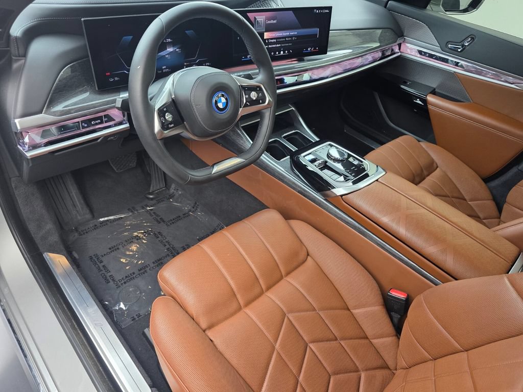 Certified 2023 BMW i7 xDrive60 AWD/4WD image 10