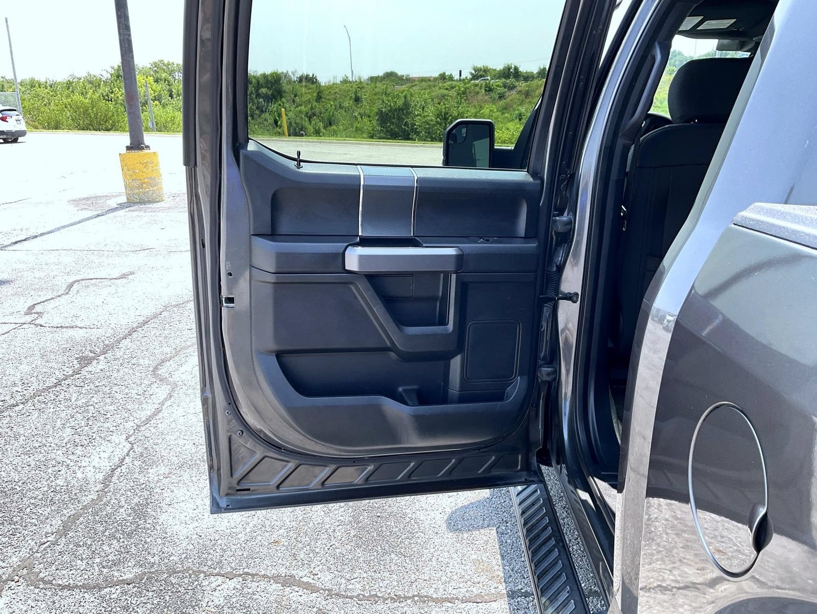 Used 2020 Ford F150 XLT w/ Equipment Group 302A Luxury AWD/4WD image 20
