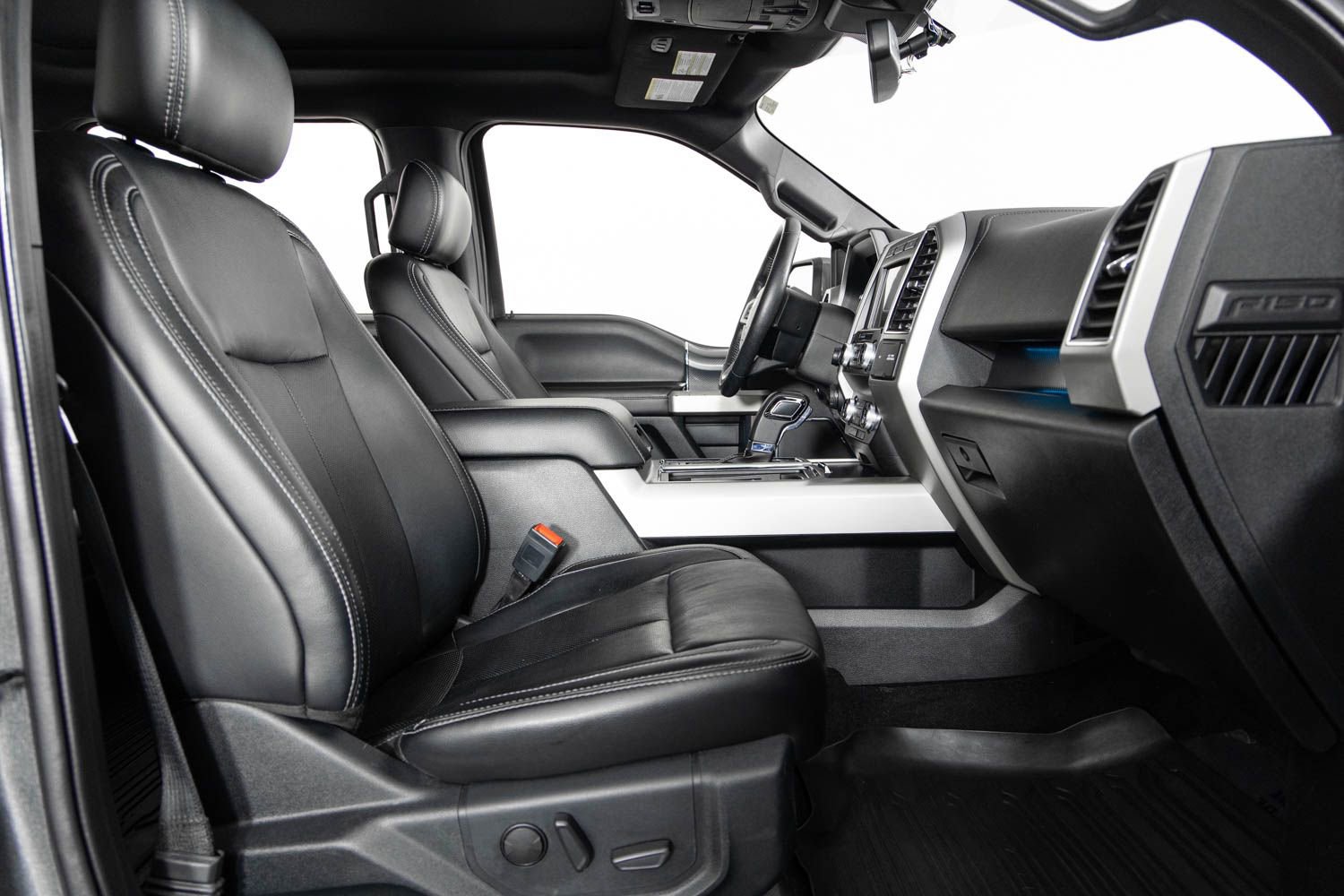 Used 2019 Ford F150 Lariat w/ Equipment Group 502A Luxury image 26