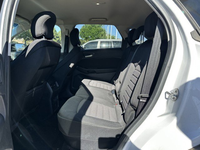 Used 2017 Ford Edge SE FWD image 13