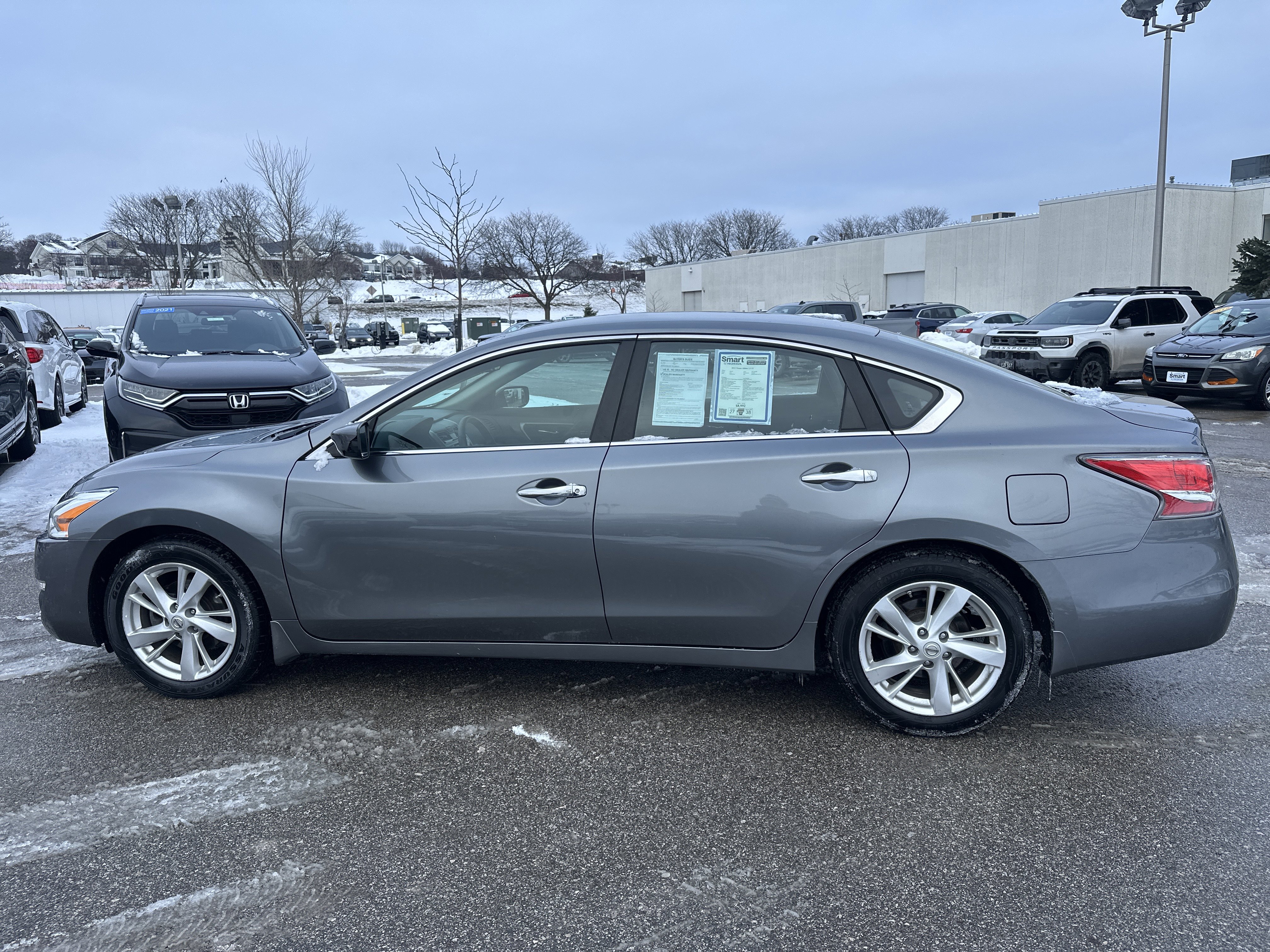 Used 2015 Nissan Altima 2.5 SV image 8