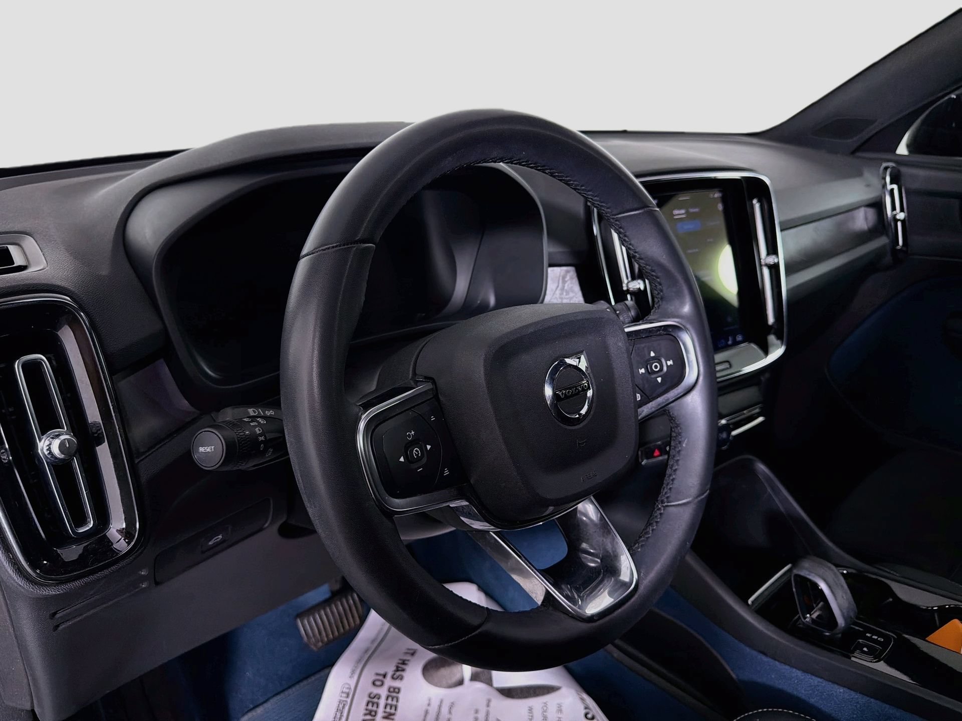 Certified 2023 Volvo C40 P8 Recharge Plus AWD/4WD image 10