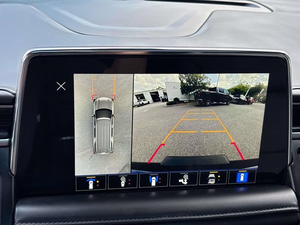 Used 2022 Chevrolet Tahoe LT w/ LT Signature Plus Package AWD/4WD image 29