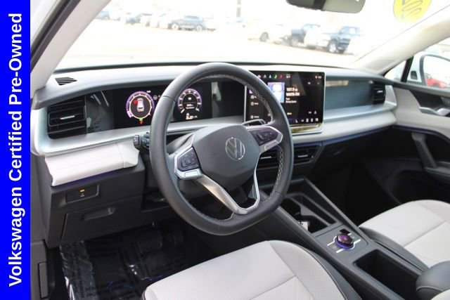 Used 2025 Volkswagen Tiguan SE image 18