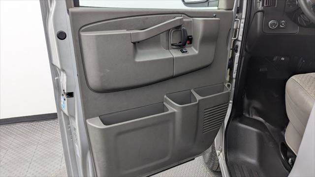 Used 2024 Chevrolet Express 2500 w/ Driver Convenience Package RWD image 13