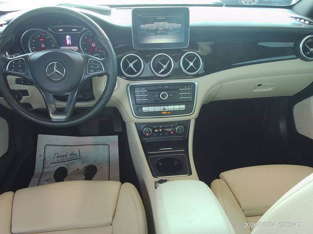 Used 2018 Mercedes-Benz CLA 250 4MATIC image 11
