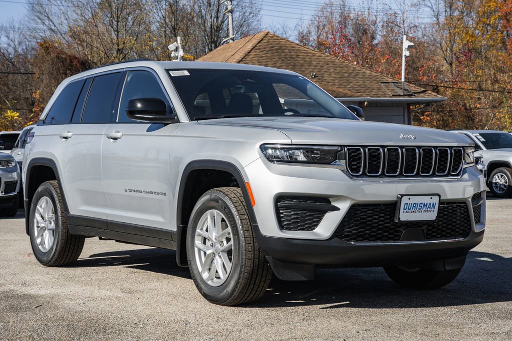 New 2025 Jeep Grand Cherokee Laredo X w/ Luxury Tech Group I image 1