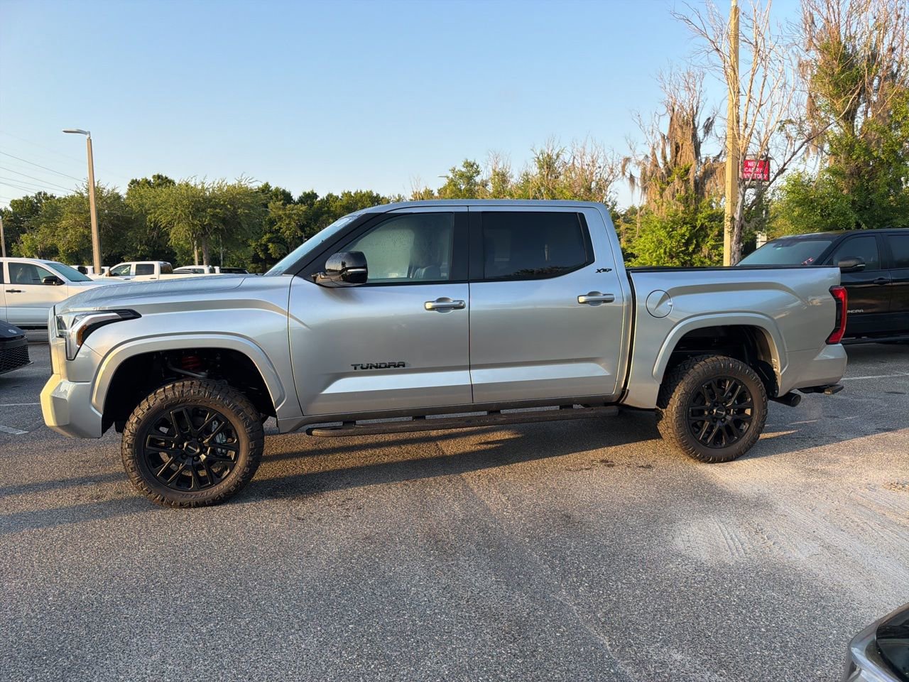 Used 2026 Toyota Tundra Limited AWD/4WD image 2
