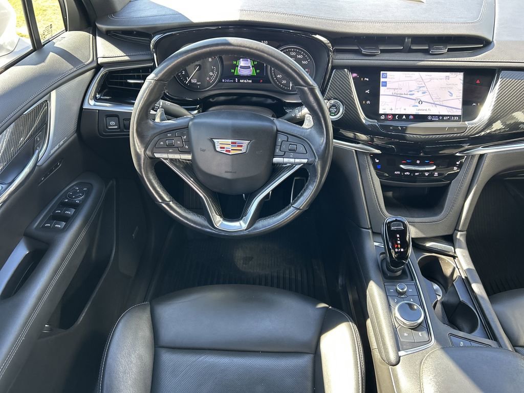 Used 2023 Cadillac XT6 Sport w/ Technology Package image 14