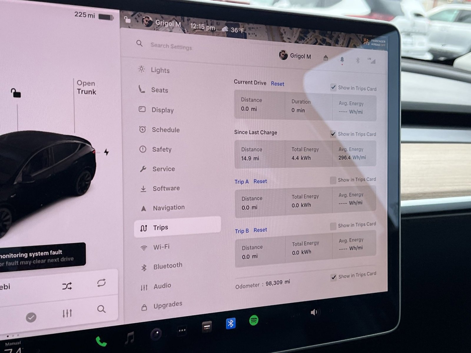 Used 2022 Tesla Model Y Long Range image 17