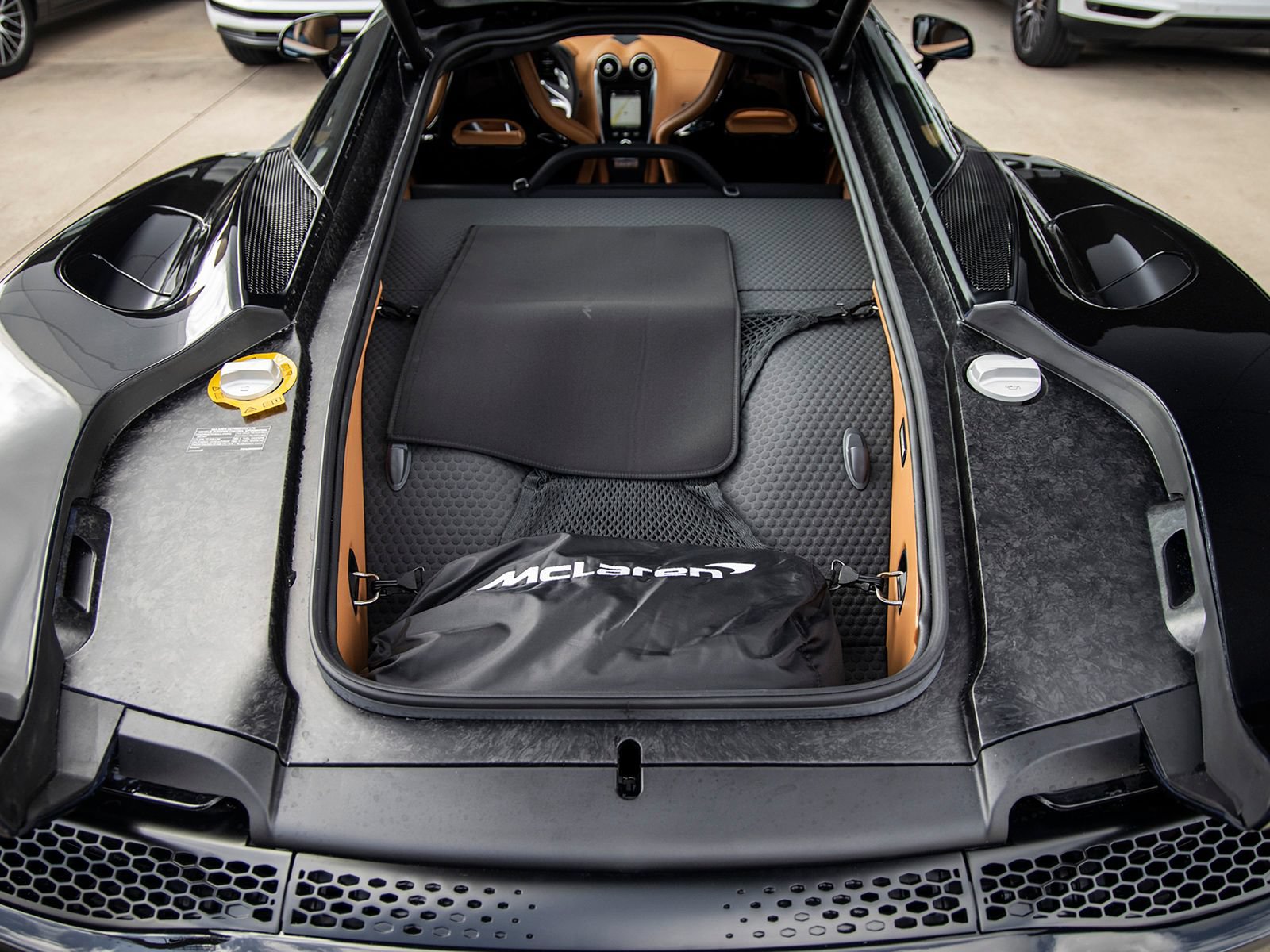 Used 2023 McLaren GT RWD image 37