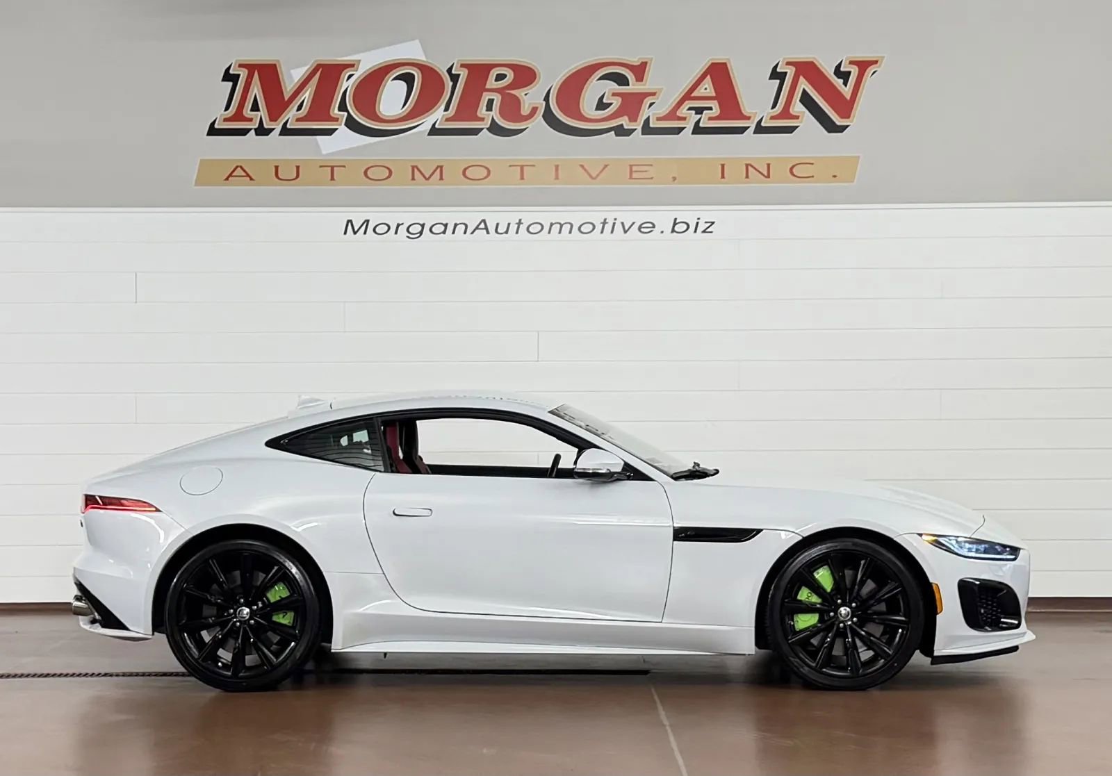 Used 2021 Jaguar F-TYPE R AWD/4WD image 2