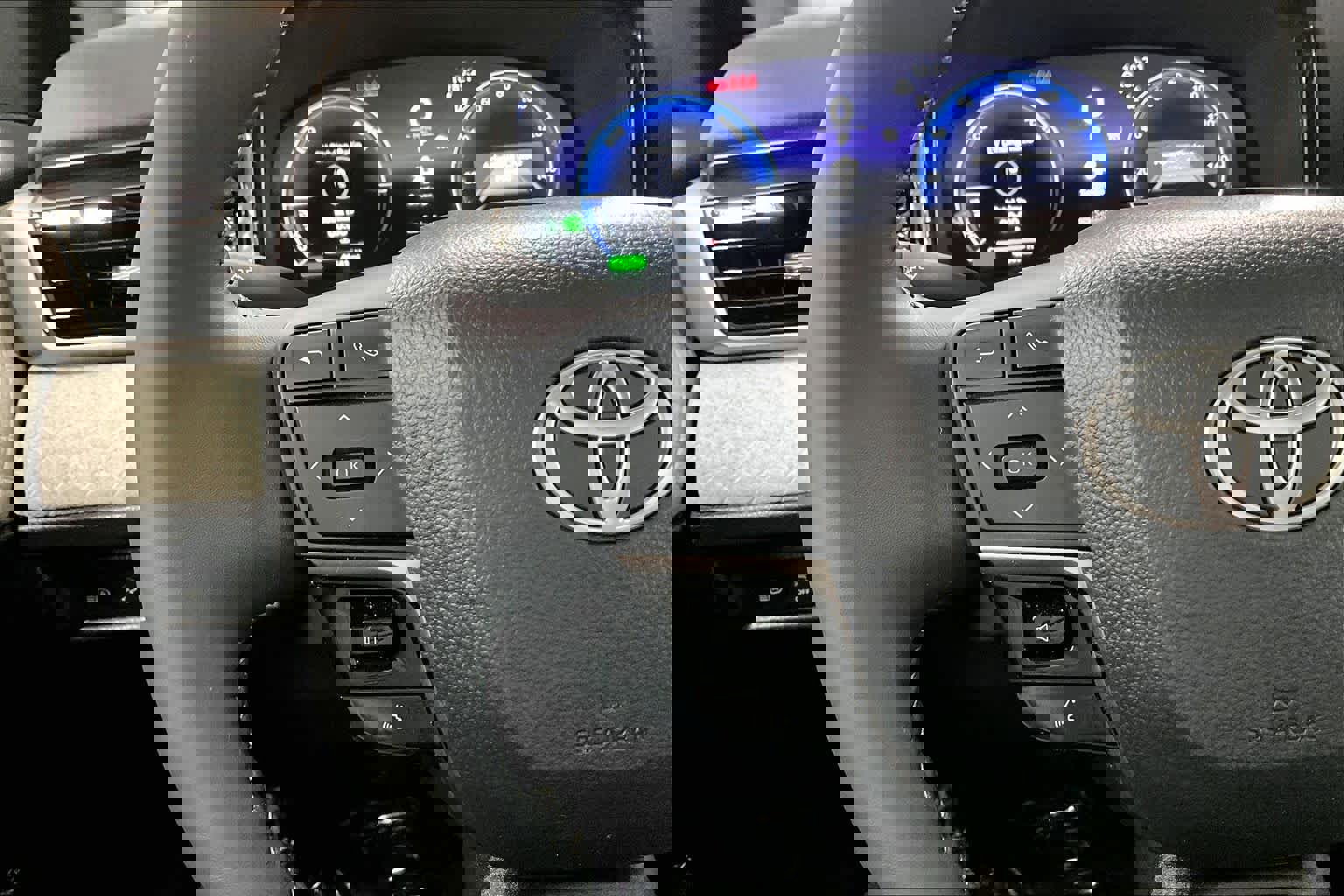 Used 2026 Toyota Camry XLE image 24