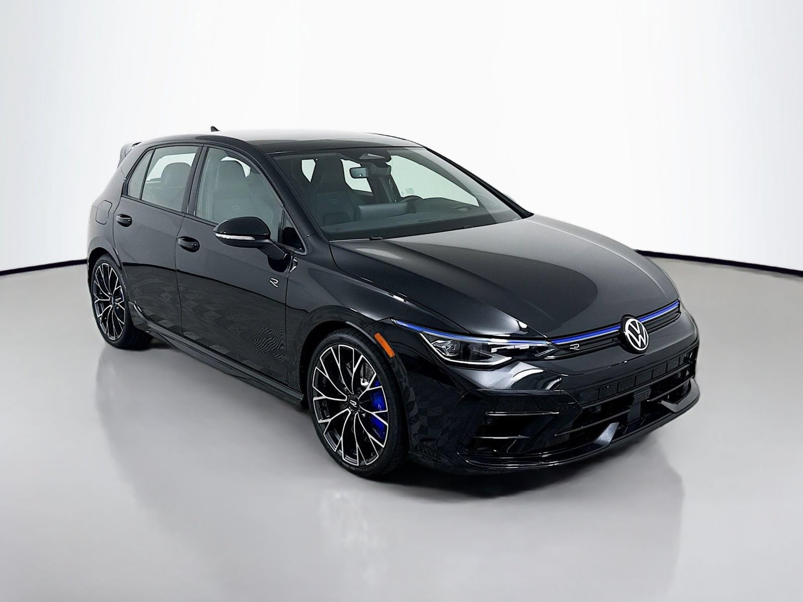 Certified 2026 Volkswagen Golf AWD/4WD image 7