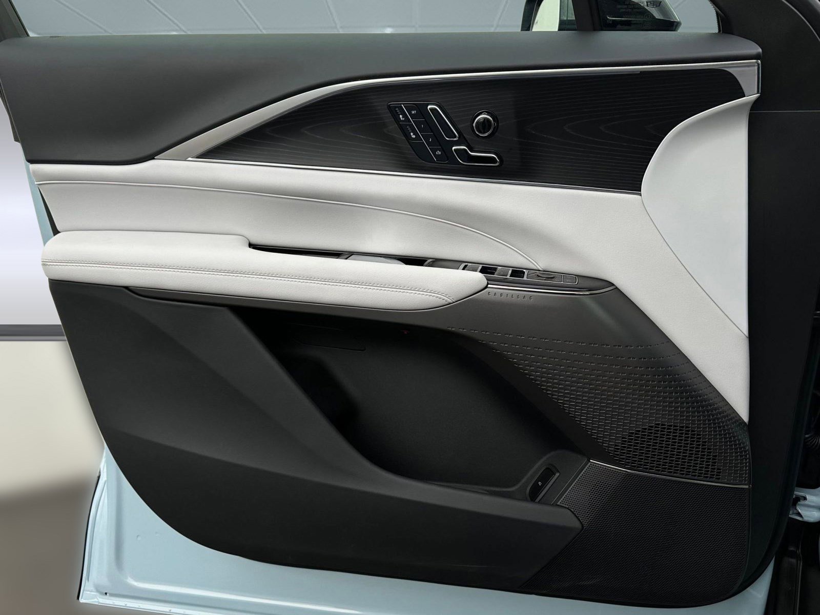 New 2026 Cadillac Lyriq Sport image 12