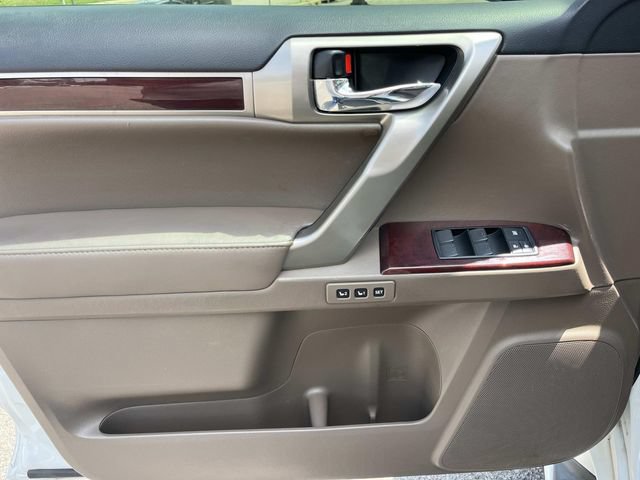 Used 2017 Lexus GX 460 AWD/4WD image 29